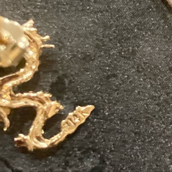 🐲🎇14K Solid Gold Dragon Ear Piece! 🔥🎉 - Picture 7 of 11